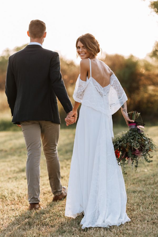 we-have-a-feeling-this-fall-wedding-inspiration-is-exactly-what-youre-looking-for-19