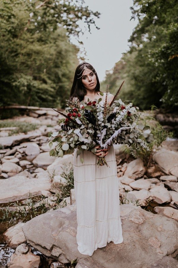 who-knew-bridal-portraits-in-a-creek-could-be-this-gorgeously-ethereal-7-600x900