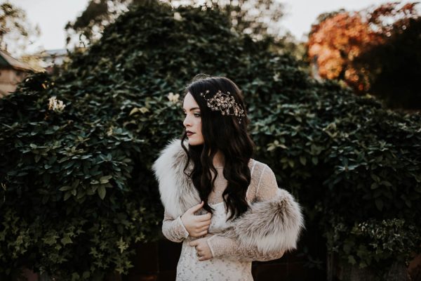 ethereal-and-dark-winter-wedding-inspiration-fresh-and-wood-16
