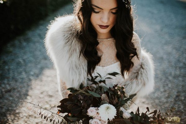 ethereal-and-dark-winter-wedding-inspiration-fresh-and-wood-23