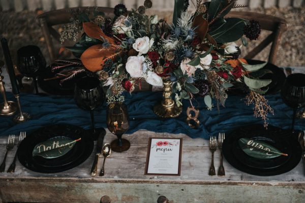 get-your-moody-color-palette-inspiration-from-this-late-fall-wedding-shoot-lindsay-nickel-photography-10