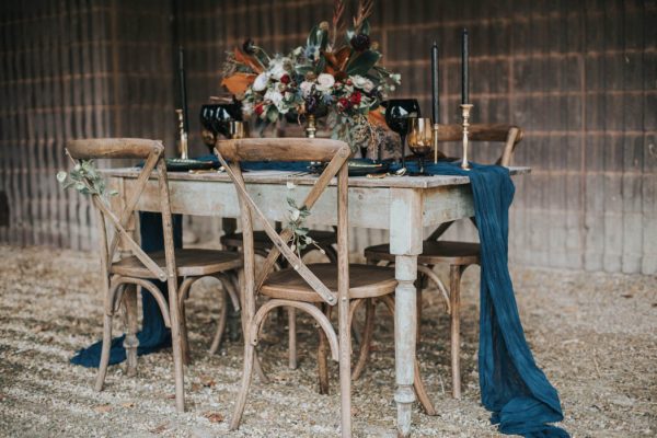 get-your-moody-color-palette-inspiration-from-this-late-fall-wedding-shoot-lindsay-nickel-photography-3
