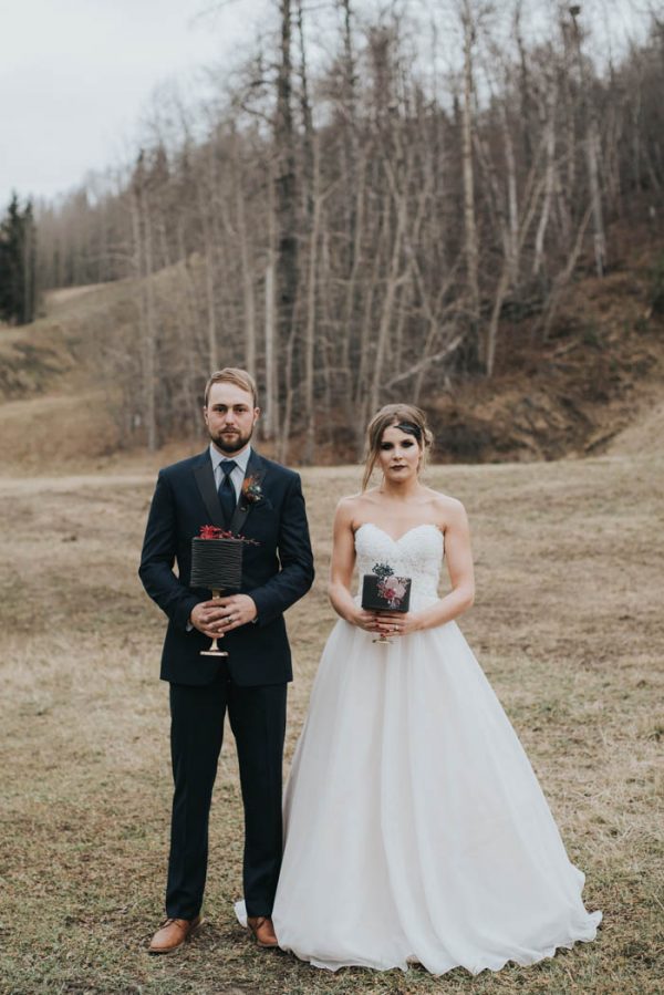 get-your-moody-color-palette-inspiration-from-this-late-fall-wedding-shoot-lindsay-nickel-photography-35