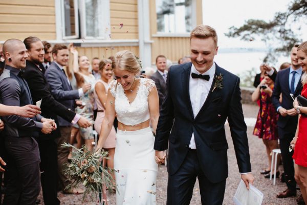 naturally-beautiful-waterfront-wedding-in-finland-patrick-karkkolainen-54