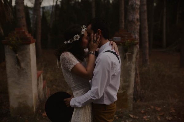 rural-spanish-elopement-in-the-woods-oscar-castro-41