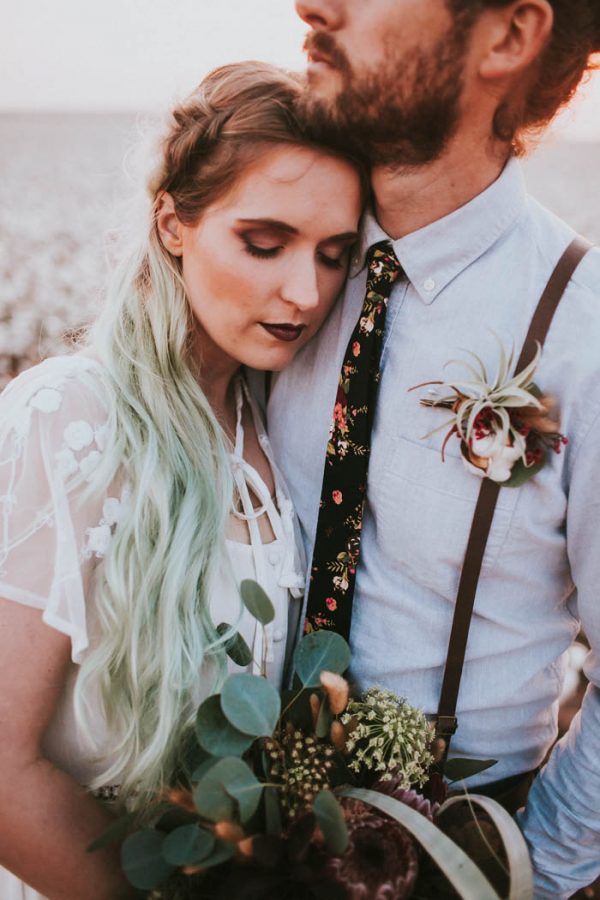 this-alternative-elopement-inspiration-in-a-cotton-field-is-perfect-for-fall-emily-nicole-photo-43