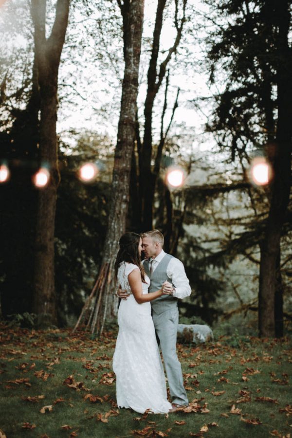 travel-inspired-wedding-in-the-woods-of-north-bend-wa-anni-graham-photography-3