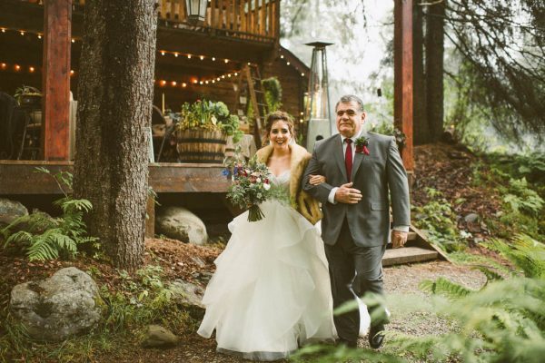 wintry-jewel-tone-arkansas-wedding-at-raven-glacier-lodge-marcie-and-shawn-photography-26