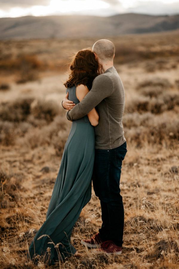 youll-never-guess-where-these-desert-engagement-photos-really-took-place-tonie-christine-photography-19