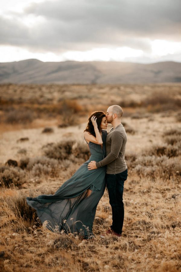 youll-never-guess-where-these-desert-engagement-photos-really-took-place-tonie-christine-photography-21