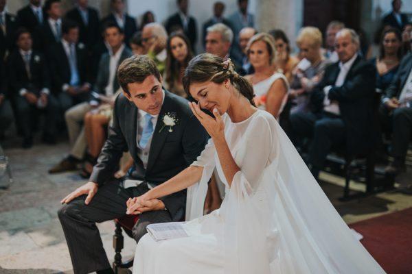 effortlessly-beautiful-portuguese-wedding-at-home-32
