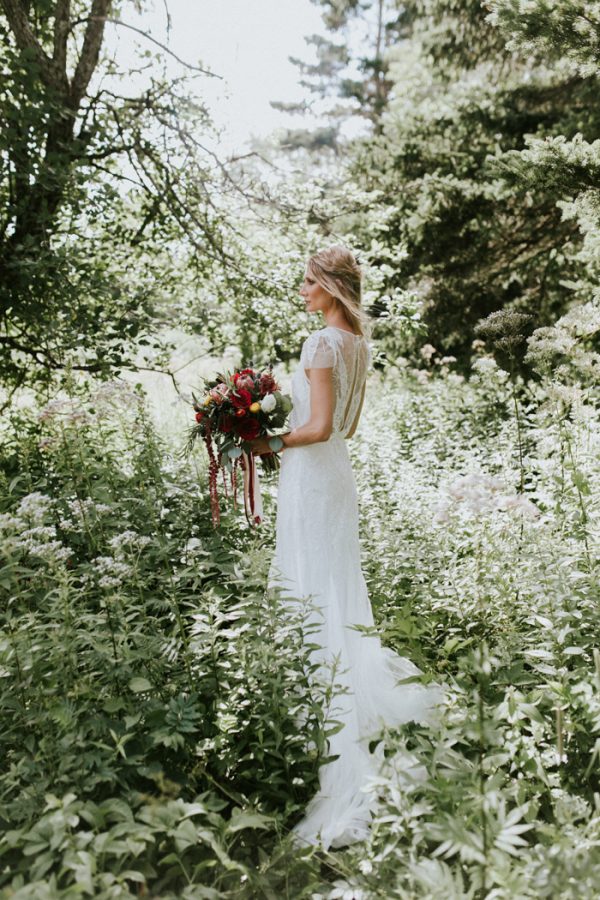 naturally-boho-maine-wedding-at-the-lookout-7