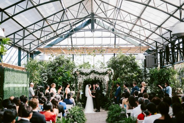 overwhelmingly-lush-michigan-wedding-at-the-planterra-conservatory-30