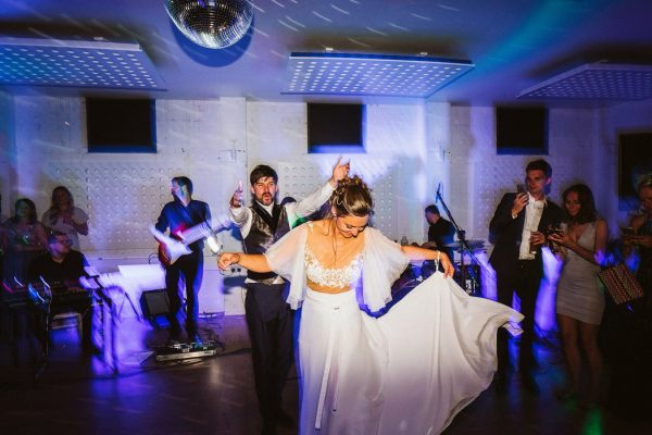 the-party-never-ends-at-this-burning-man-inspired-wedding-on-osea-island-39