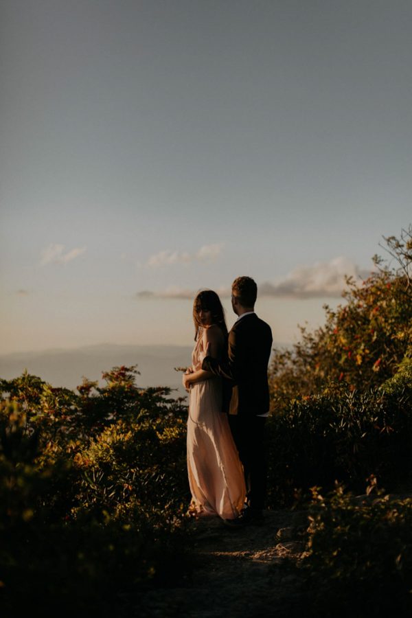 this-asheville-engagement-has-sunset-views-and-plenty-of-snuggles-16