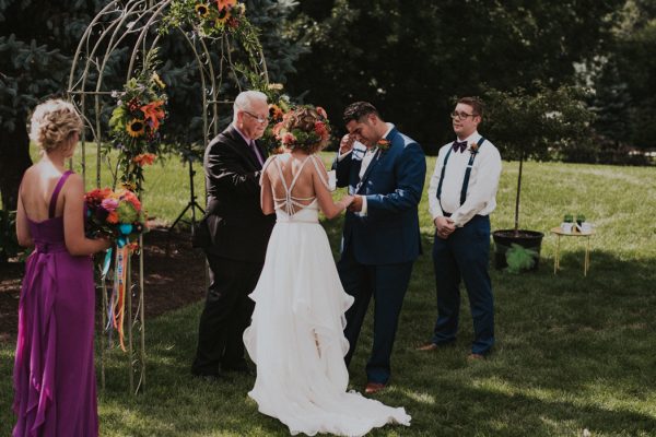 this-backyard-fiesta-wedding-took-notes-from-frida-kahlos-style-22