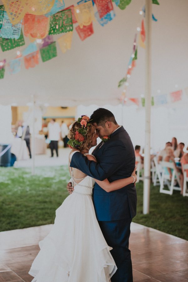 this-backyard-fiesta-wedding-took-notes-from-frida-kahlos-style-29