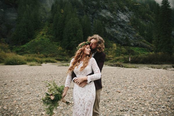 diy-forest-wedding-at-begbie-falls-in-british-columbia-kelly-brown-photography-19