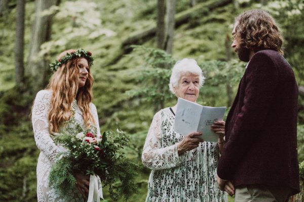 diy-forest-wedding-at-begbie-falls-in-british-columbia-kelly-brown-photography-32