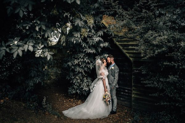 enchanting-english-wedding-at-the-thatch-barn-daniela-k-photography-11
