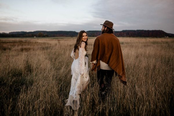 folksy-elopement-inspiration-in-munich-chris-and-ruth-photography-15