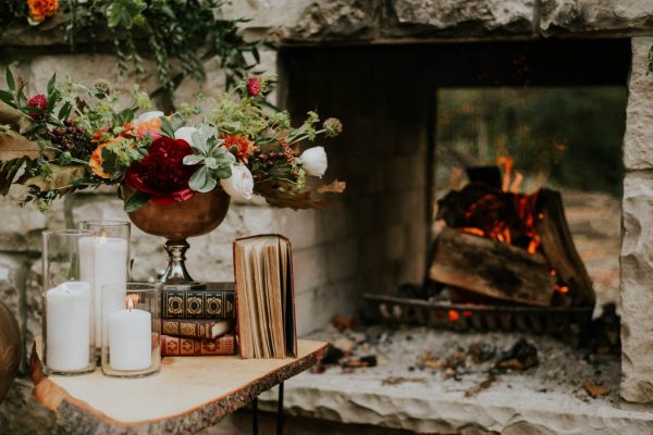 this-vibrant-fall-wedding-inspiration-gives-us-the-warm-fuzzies-weddings-by-alexandra-13