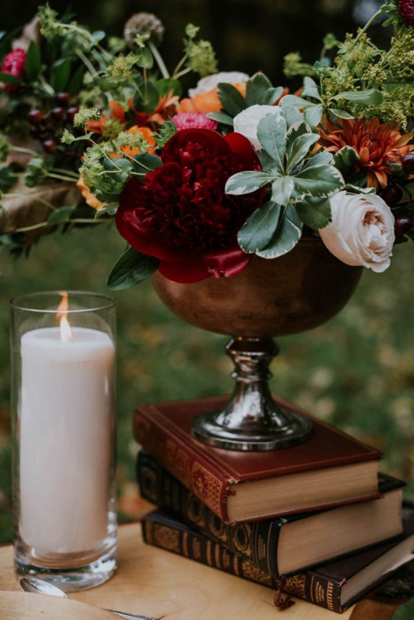 this-vibrant-fall-wedding-inspiration-gives-us-the-warm-fuzzies-weddings-by-alexandra-4