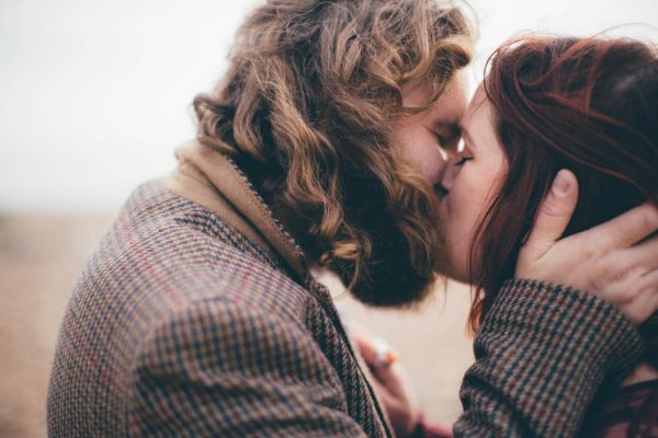 were-obsessed-with-the-bohemian-vibes-in-this-southsea-beach-engagement-hayley-savage-photography-32