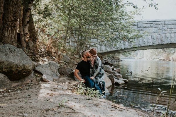 youll-love-the-epic-cuddles-in-this-yosemite-engagement-session-marcela-pulido-photography-19
