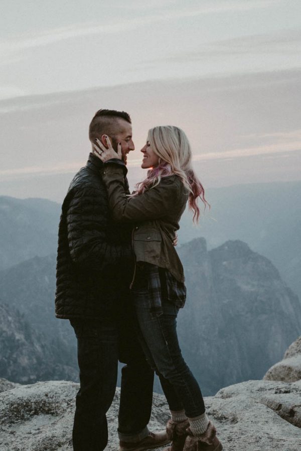 youll-love-the-epic-cuddles-in-this-yosemite-engagement-session-marcela-pulido-photography-37