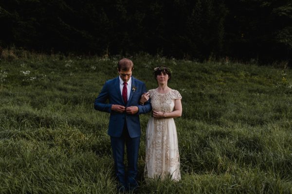 casual-and-intimate-ontario-wedding-at-ainslie-wood-conservation-area-36
