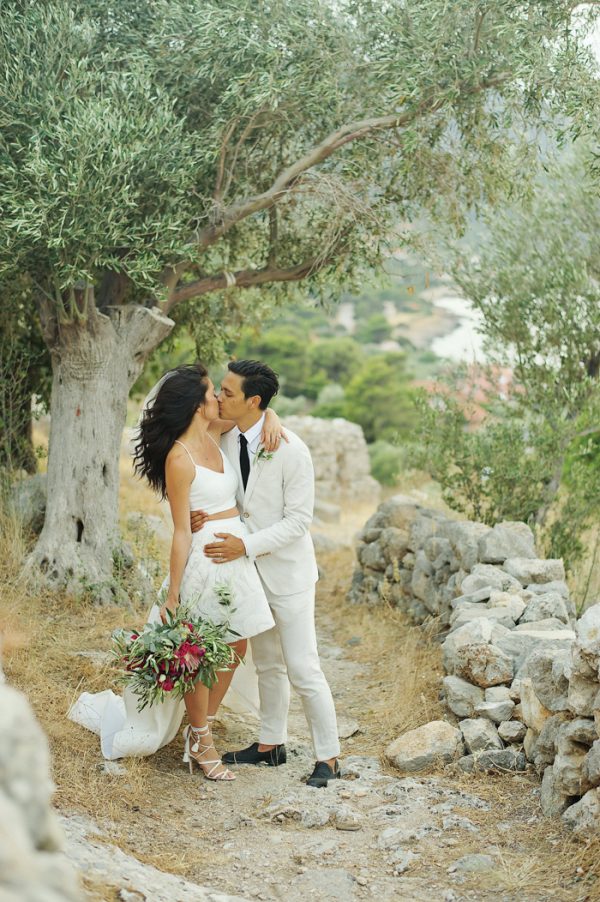 chic-tropical-greek-wedding-in-porto-germeno-37