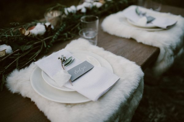 fashionably-cozy-winter-wedding-inspiration-5