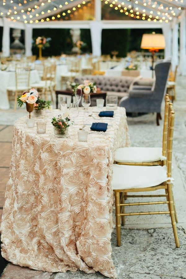 elegant romantic sweeheart table