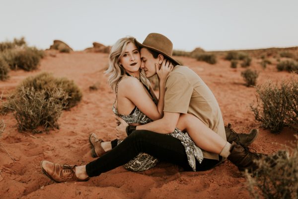 jaw-dropping-destination-engagement-session-at-horseshoe-bend-29