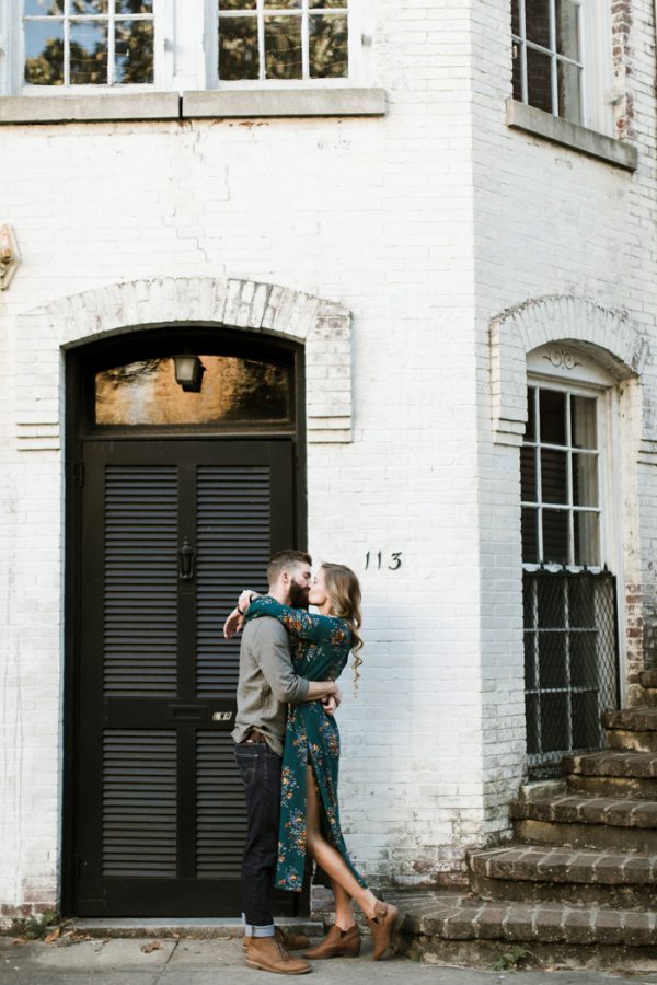 sweet-surprise-proposal-and-engagement-session-in-savannah-georgia-13