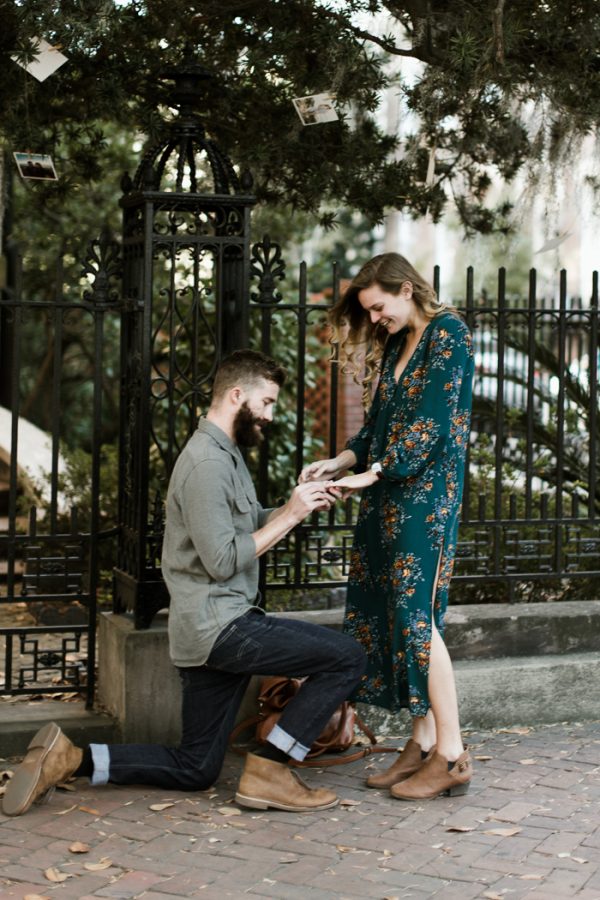 sweet-surprise-proposal-and-engagement-session-in-savannah-georgia-4
