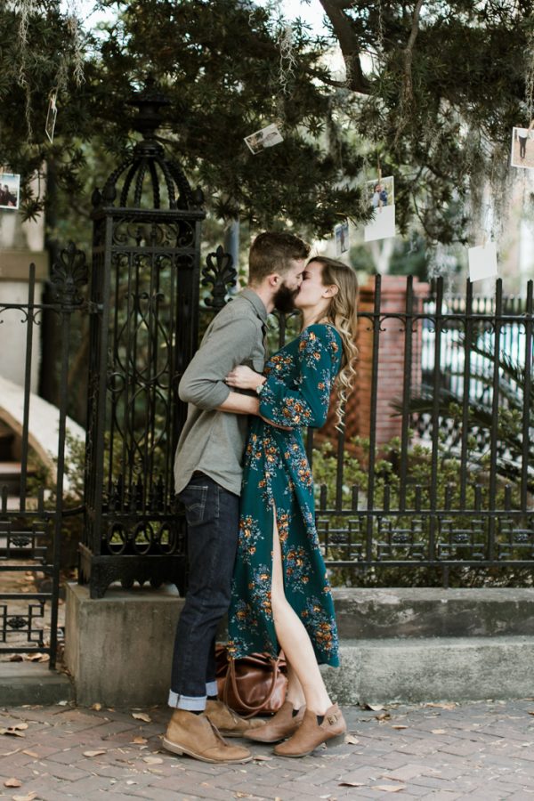 sweet-surprise-proposal-and-engagement-session-in-savannah-georgia-5