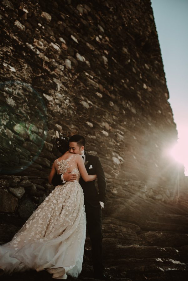 this-breathtaking-cinque-terre-wedding-has-the-most-stunning-bespoke-gown-20