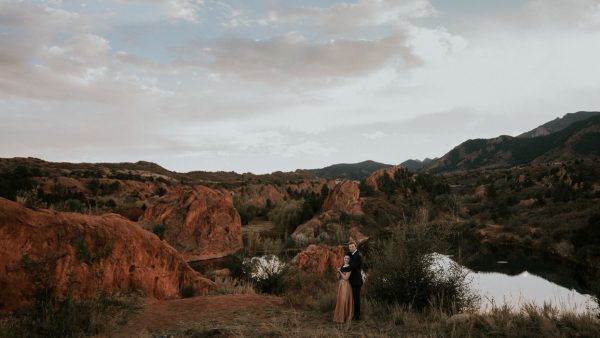 this-red-rocks-canyon-engagement-is-filled-with-copper-hues-12