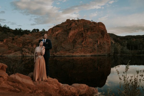 this-red-rocks-canyon-engagement-is-filled-with-copper-hues-22