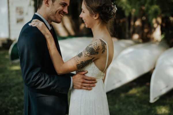 this-super-cool-summer-camp-wedding-is-all-about-community-11