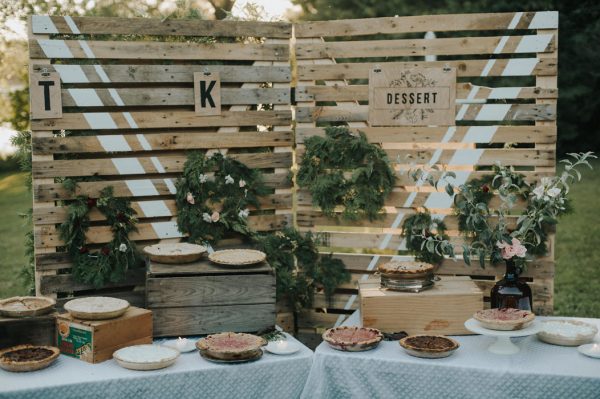 this-super-cool-summer-camp-wedding-is-all-about-community-42