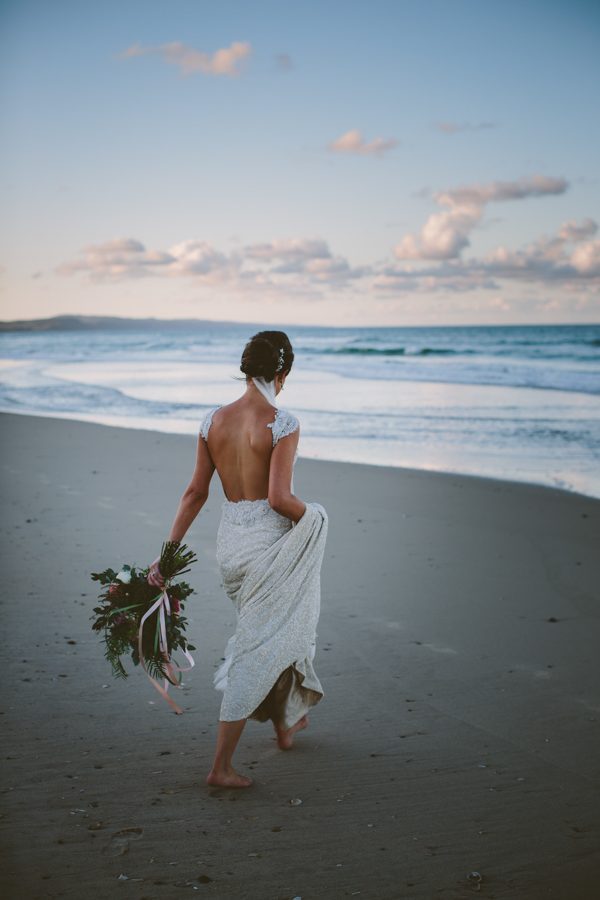 youll-love-the-laid-back-glamour-of-this-noosa-north-shore-wedding-29-600x900