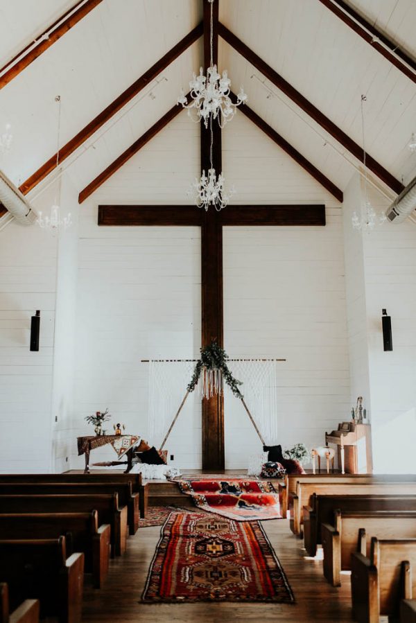 Eclectic Romantic Wedding Inspiration at The Chapel at Southwind Hills Peyton Rainey Photography and Chelsea Denise Photography-51