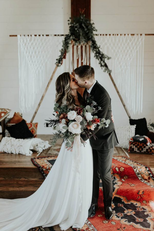 Eclectic Romantic Wedding Inspiration at The Chapel at Southwind Hills Peyton Rainey Photography and Chelsea Denise Photography-54
