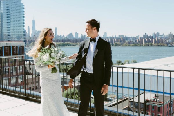 this-couple-threw-an-outdoor-barbecue-wedding-in-brooklyn-at-501-union-amber-gress-photography-10