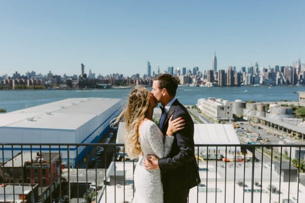 this-couple-threw-an-outdoor-barbecue-wedding-in-brooklyn-at-501-union-amber-gress-photography-12