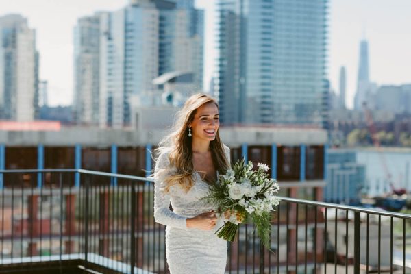 this-couple-threw-an-outdoor-barbecue-wedding-in-brooklyn-at-501-union-amber-gress-photography-9