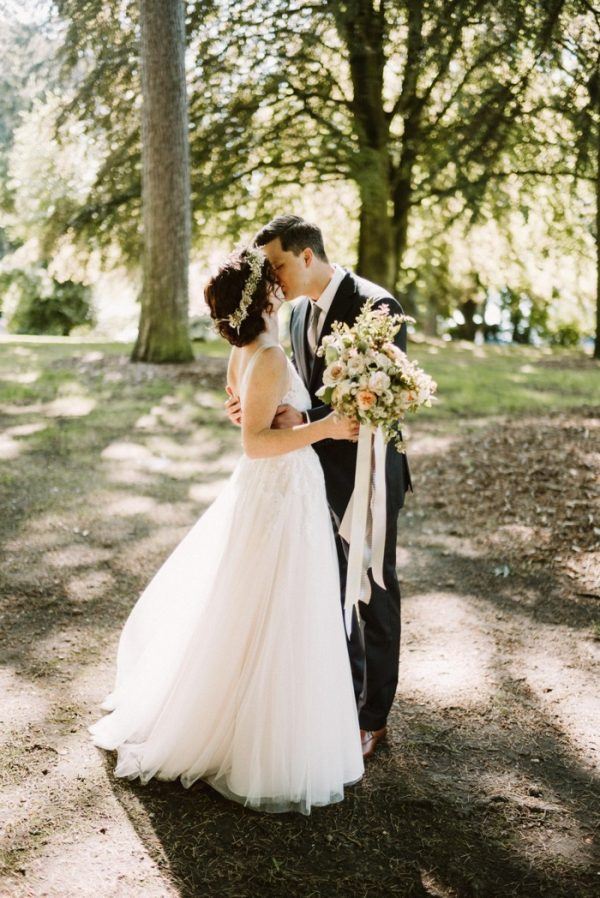 You’re Not Dreaming, This Seattle Garden Wedding Really is This Pretty